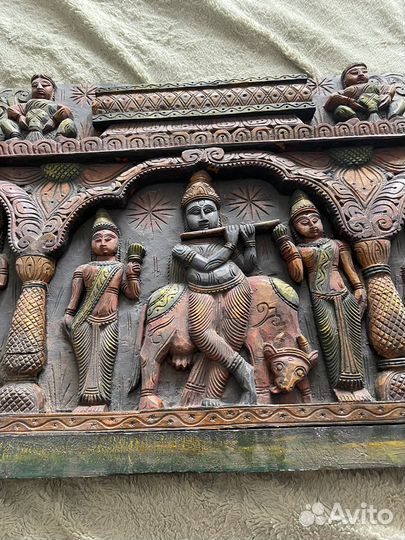 Деревянная резная картина