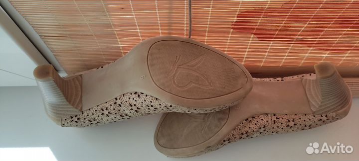 Туфли женские 39 размер натуральная кожа открытые