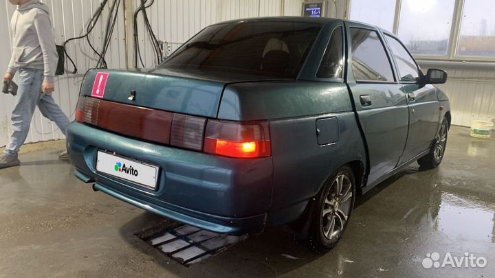 ВАЗ 2110 1.6 МТ, 2002, битый, 281 000 км