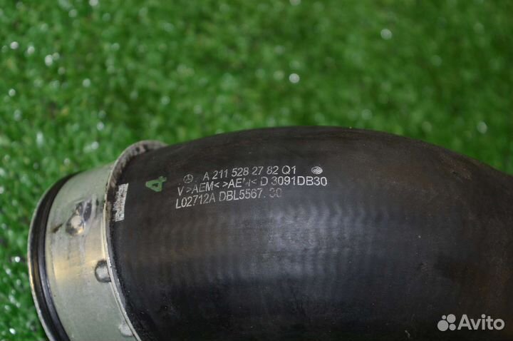 Патрубок интеркулера Mercedes w211 3.2