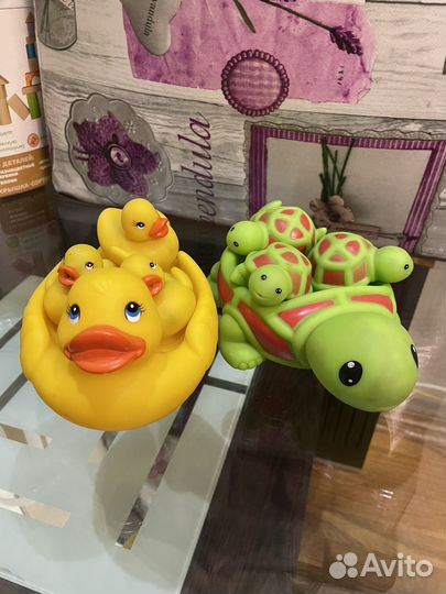 Игрушки для купания в ванной
