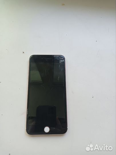 Телефон iPhone 6s plus