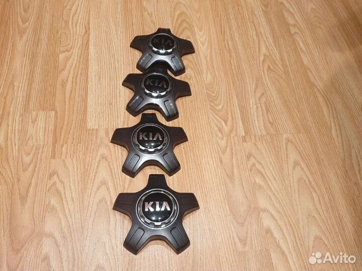 Колпаки на ступицу Kia stinger