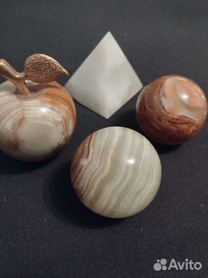 Сувениры из оникса