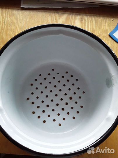 Ёмкость под компот,мед.дуршлаг
