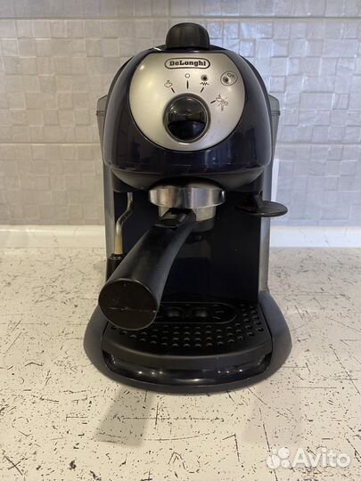Кофемашина рожковая DeLonghi ec190cd