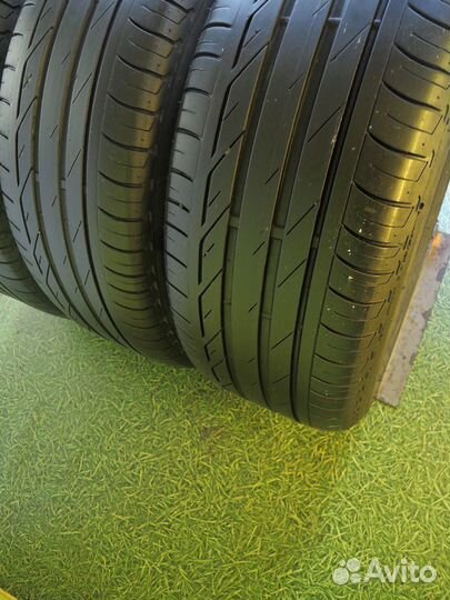 Bridgestone Turanza T001 225/50 R18