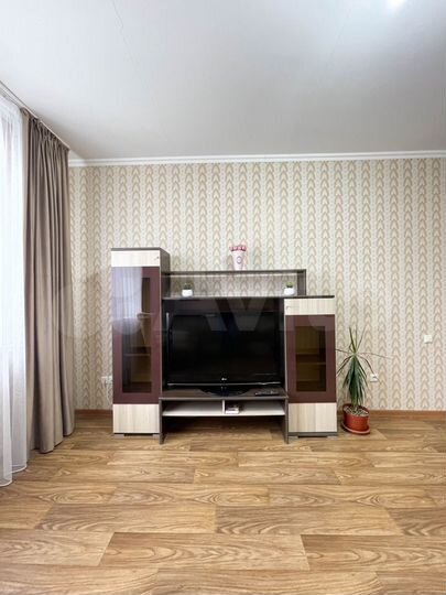 2-к. квартира, 78 м², 2/6 эт.