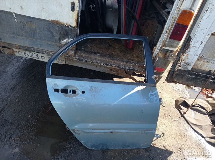 Дверь задняя правая митсубиси лансер 9