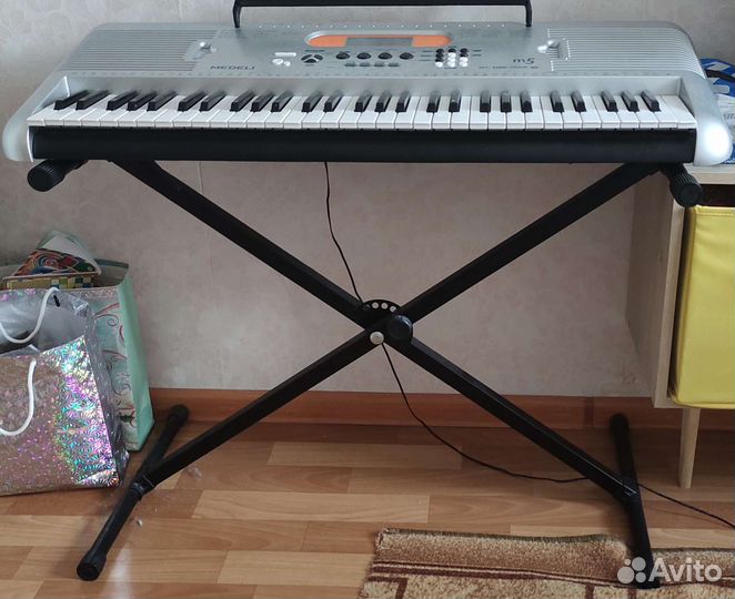 Синтезатор