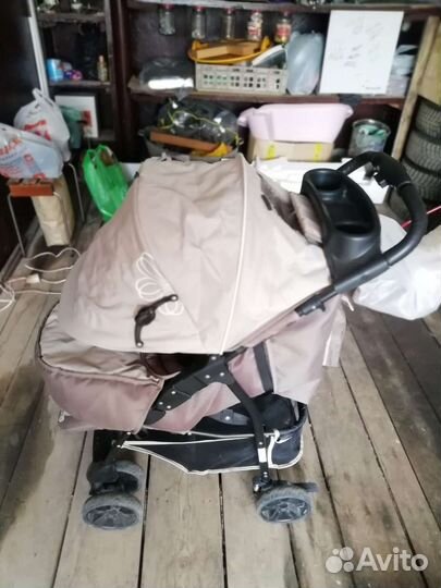 Прогулочная коляска