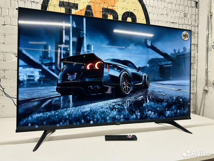 Огромный яркий Hisense 140см SMART TV 4K UHD