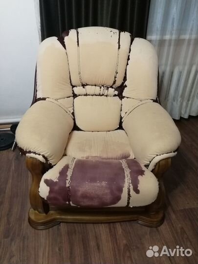 Диваны и кресло бу
