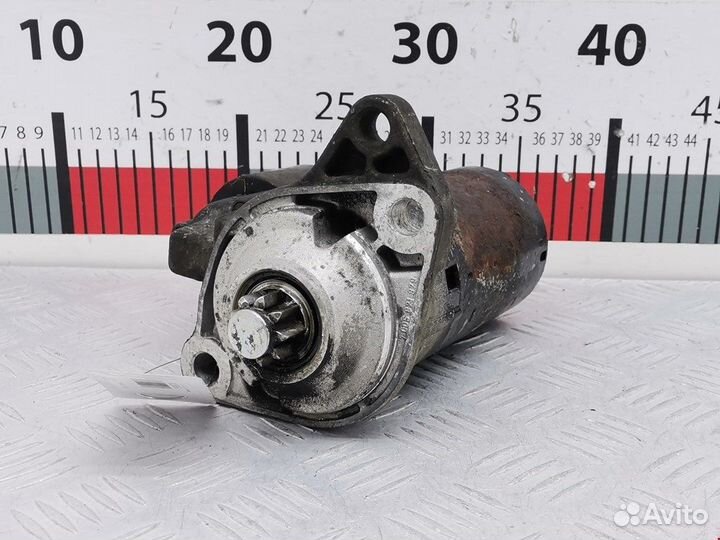 Стартер Volkswagen Golf 4