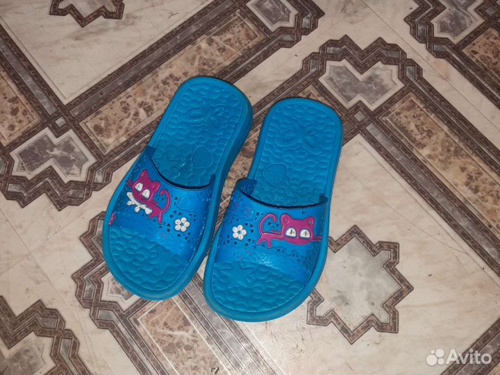 Обувь на девочку размеры 26,27,28