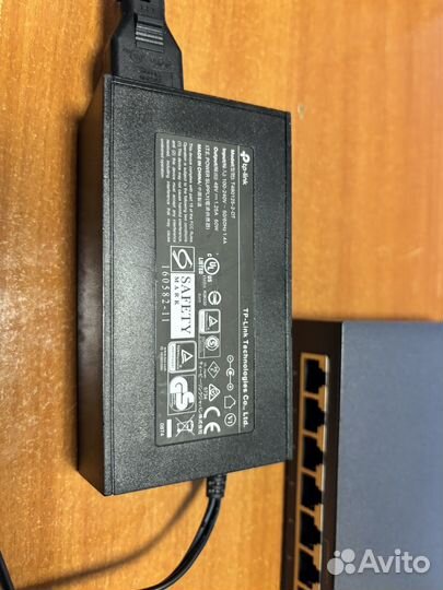 Коммутатор PoE TP-Link TL-SF 1008P