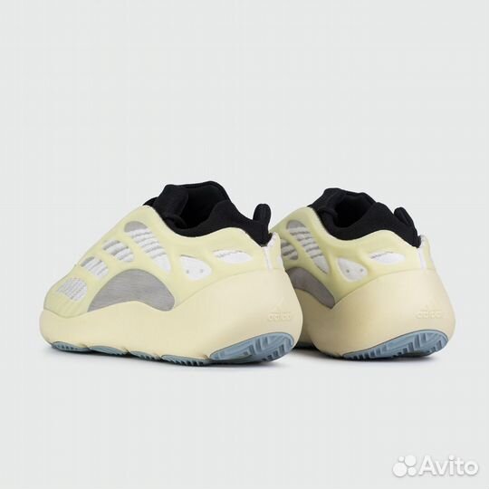 Кроссовки Adidas Yeezy Boost 700 v3 Azael