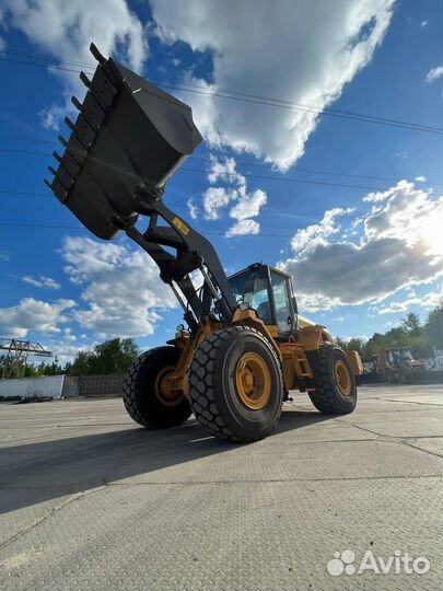 Фронтальный погрузчик Volvo L120GZ, 2022