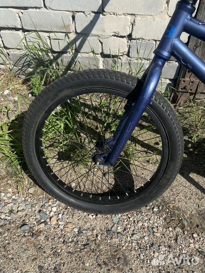 Трюковой велосипед BMX
