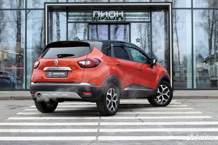 Renault Kaptur 1.6 CVT, 2016, 135 156 км