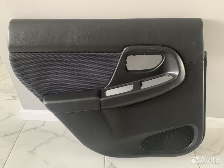 Subaru impreza дверные карты с подиумами