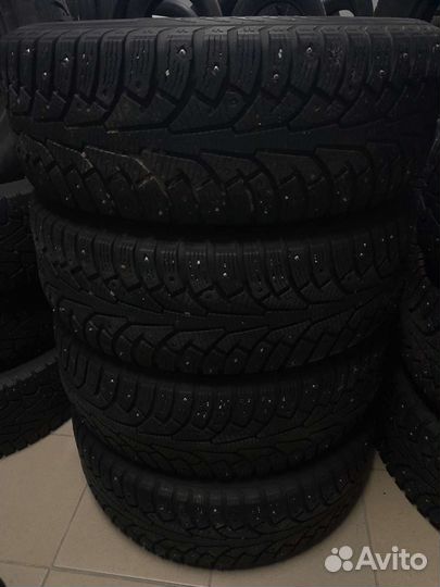 Зима шипы Nokian 215 65 16 литье 5*114.3