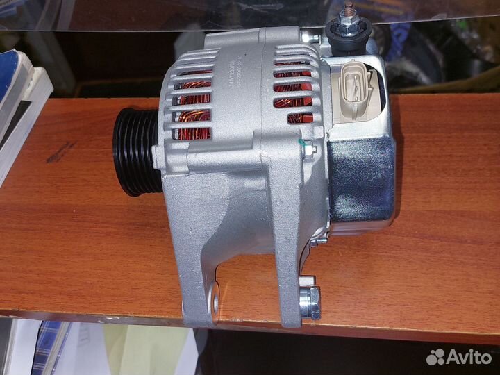 Тойота Королла е120 генератор 2706022180