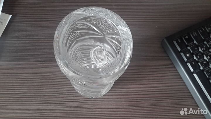 Ваза хрустальная для цветов
