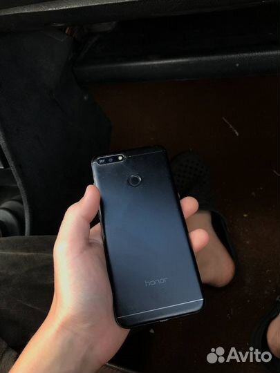 Телефон honor 7A pro