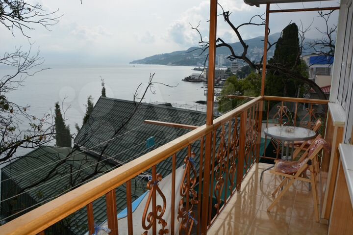 2-к. квартира, 52 м², 2/2 эт.