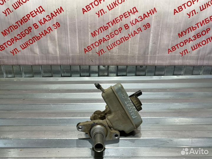 Главный тормозной цилиндр Фольксваген Пассат CC