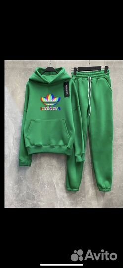 Спортивный костюм женский