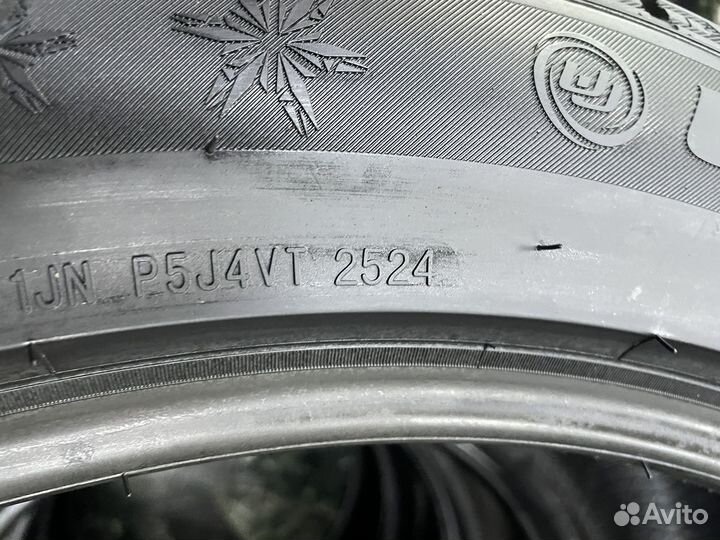 Unistar Ice Protection 285/45 R22 и 325/40 R22 114H