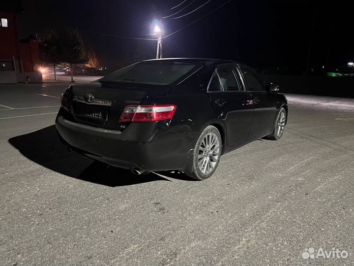 Капот на toyota camry 40