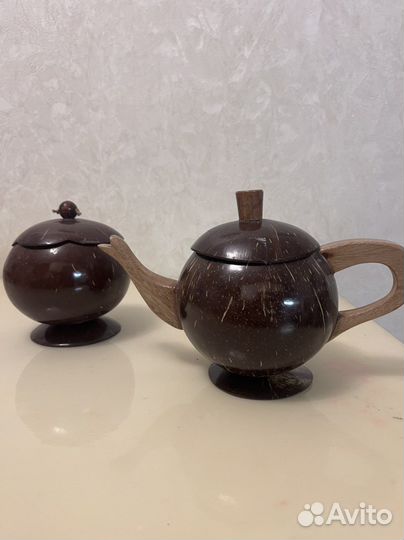 Заварочный чайник и сахарница из кокоса