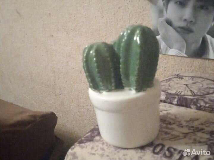 Декоративная фигурка кактус