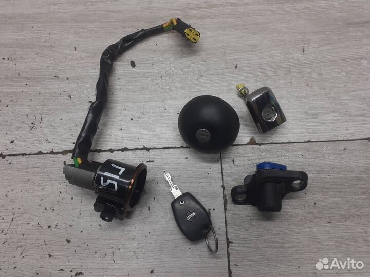 Замок зажигания Nissan Almera G15