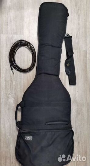 Бас гитара ibanez SR305