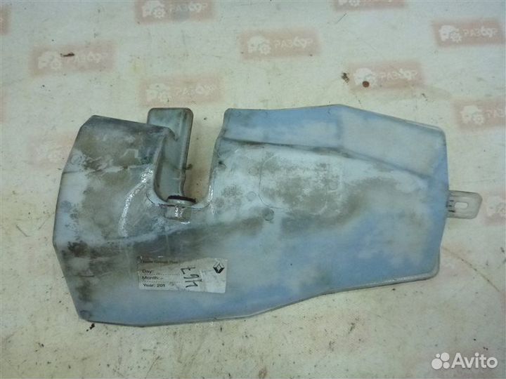 Бачок омывателя Renault Sandero BS12 K7J710 2014