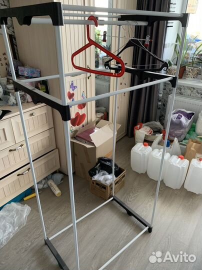 Вешалка напольная