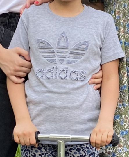 Valentine’s Day футболка adidas карты