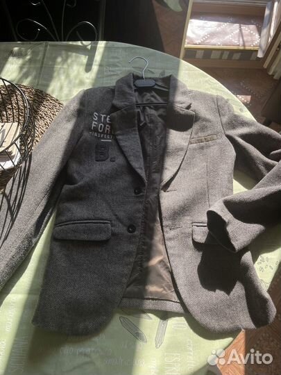 Пиджак для мальчика 146/152