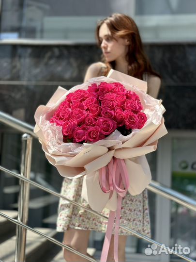 Роза малиновая/ доставка