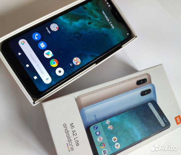 Xiaomi Mi A2 Lite Android One, 4/64 ГБ