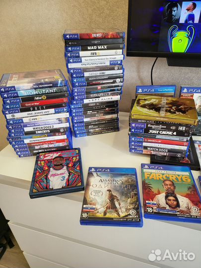 Sony playstation 4 slim + 70 игр