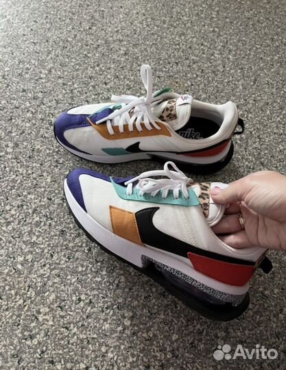 Кроссовки nike женские