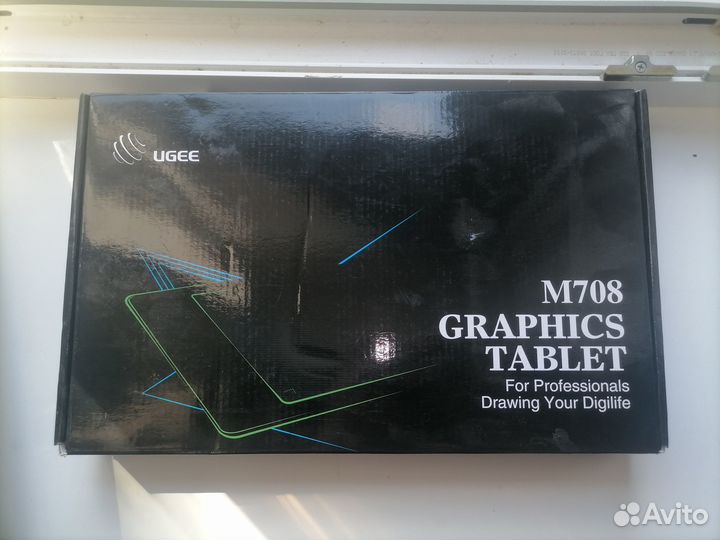 Графический планшет Ugee M708