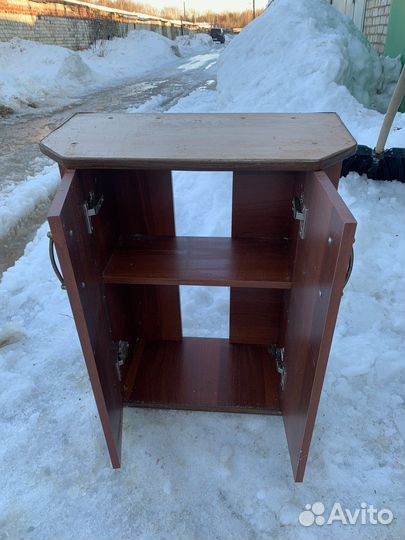 Тумбочка под аквариум