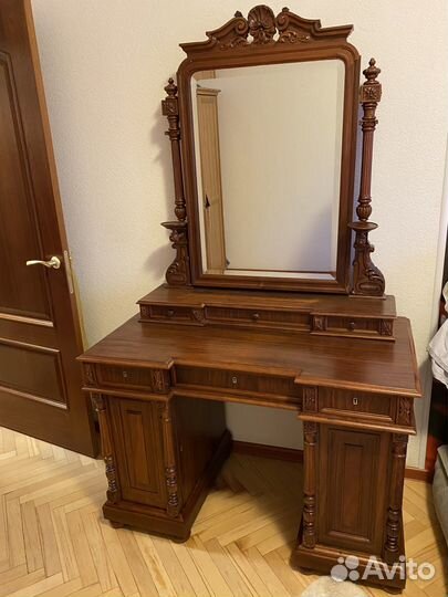 Реставрация старинной антикварной мебели