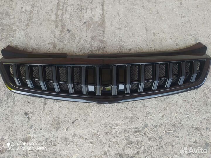 Решетка радиатора в стиле Мерседес Лада Приора 2
